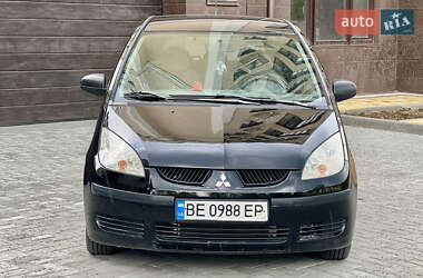 Хэтчбек Mitsubishi Colt 2005 в 