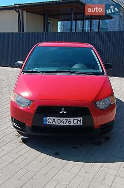 Хэтчбек Mitsubishi Colt 2010 в 