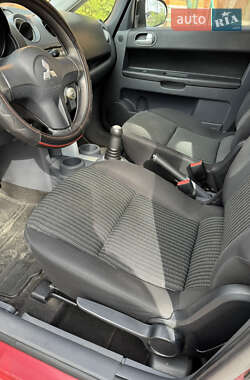 Хэтчбек Mitsubishi Colt 2008 в 