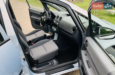 Хэтчбек Mitsubishi Colt 2005 в 