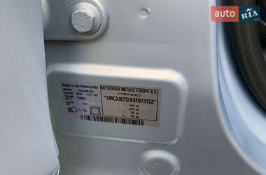 Хэтчбек Mitsubishi Colt 2005 в 