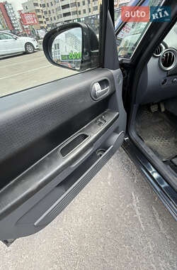 Хэтчбек Mitsubishi Colt 2008 в 