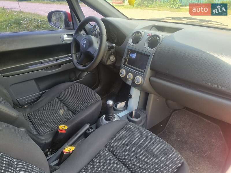 Хэтчбек Mitsubishi Colt 2007 в Житомире