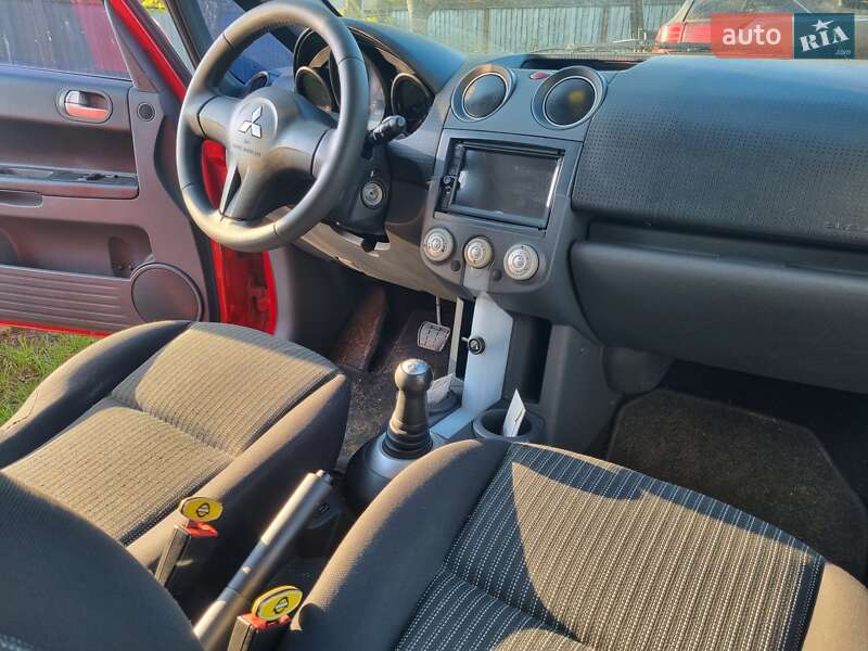 Хэтчбек Mitsubishi Colt 2007 в Житомире