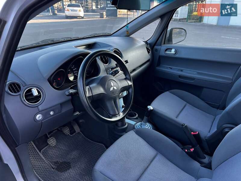 Хетчбек Mitsubishi Colt 2005 в Одесі