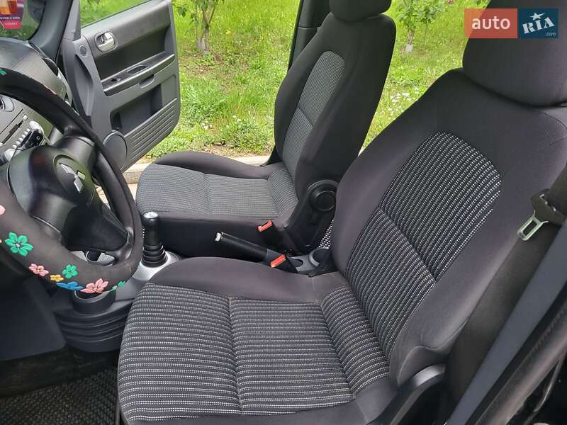 Хетчбек Mitsubishi Colt 2007 в Хмельницькому