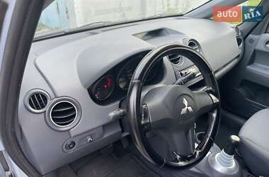 Хэтчбек Mitsubishi Colt 2007 в 