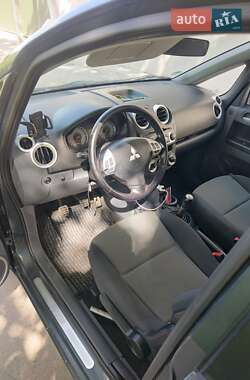 Хэтчбек Mitsubishi Colt 2008 в 