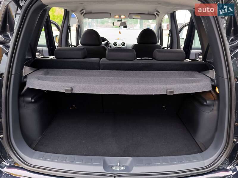 Хэтчбек Mitsubishi Colt 2011 в Киеве