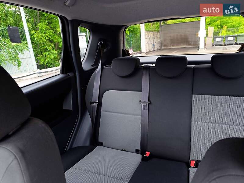 Хэтчбек Mitsubishi Colt 2011 в Киеве
