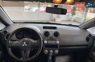 Хэтчбек Mitsubishi Colt 2007 в 