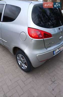 Хэтчбек Mitsubishi Colt 2005 в 