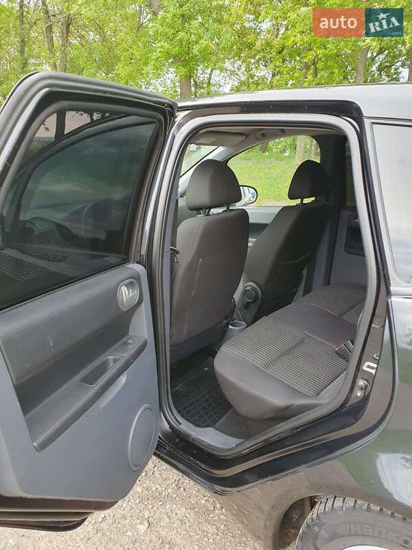 Хэтчбек Mitsubishi Colt 2008 в Черновцах