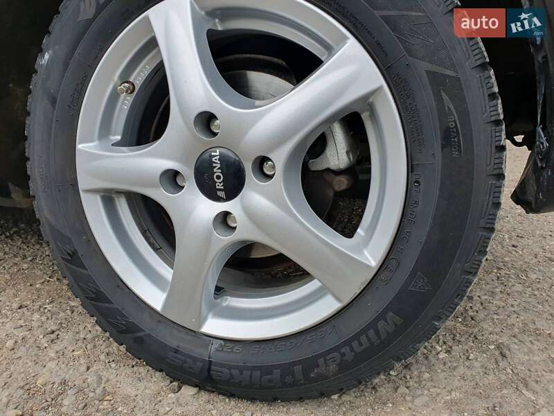 Хэтчбек Mitsubishi Colt 2008 в Черновцах