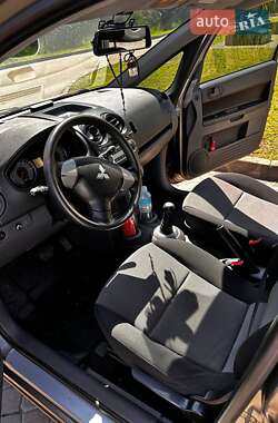 Хэтчбек Mitsubishi Colt 2009 в 