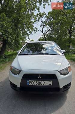 Хэтчбек Mitsubishi Colt 2012 в 
