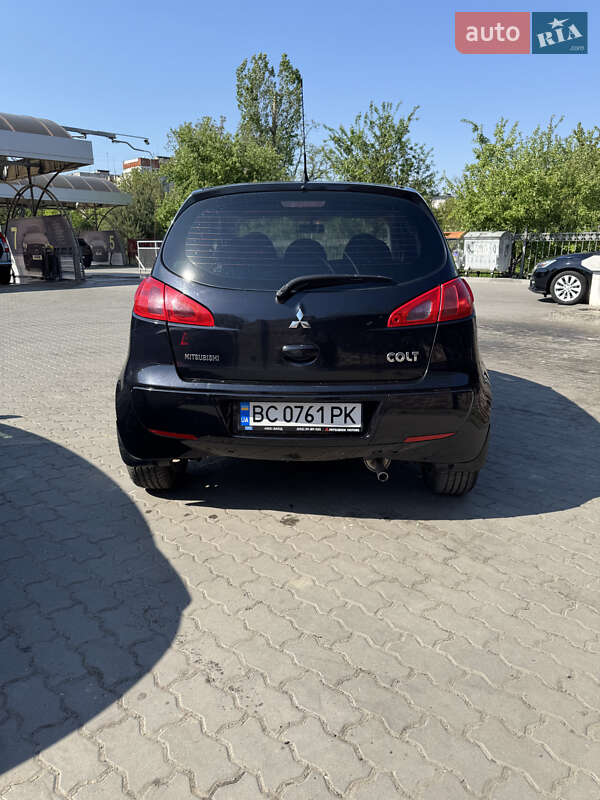 Хэтчбек Mitsubishi Colt 2008 в Львове