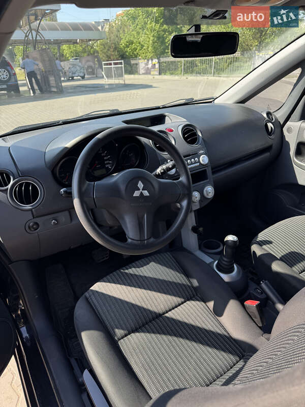 Хэтчбек Mitsubishi Colt 2008 в Львове