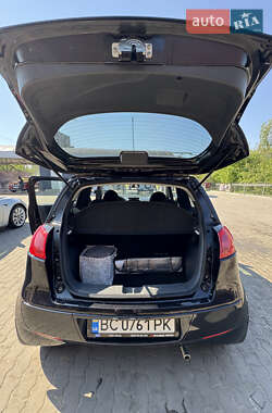 Хэтчбек Mitsubishi Colt 2008 в 