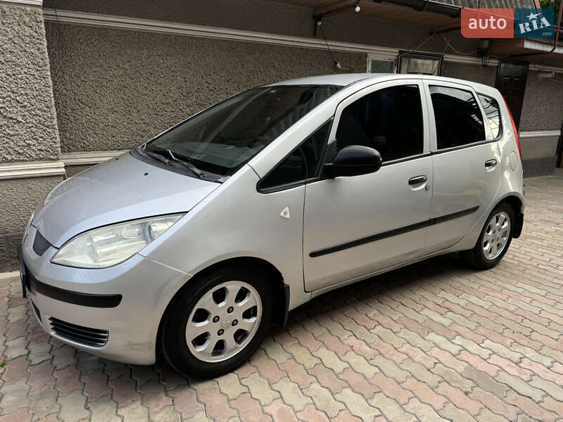 Mitsubishi Colt 2006