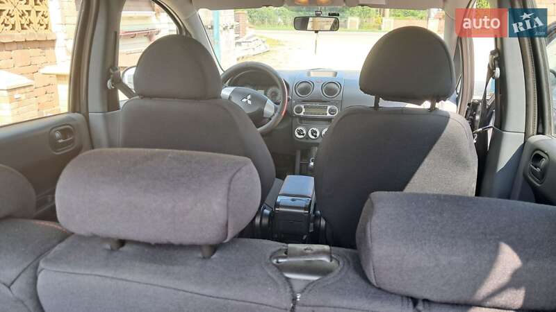 Хэтчбек Mitsubishi Colt 2012 в Ивано-Франковске фото 13 Хэтчбек Mitsubishi Colt 2012 в Ивано-Франковске