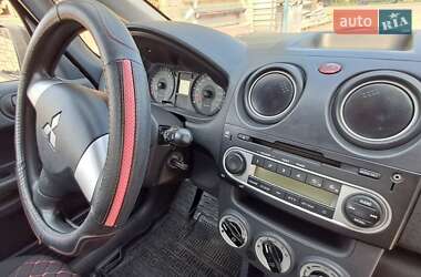 Хэтчбек Mitsubishi Colt 2012 в 