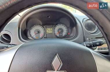 Хэтчбек Mitsubishi Colt 2012 в 