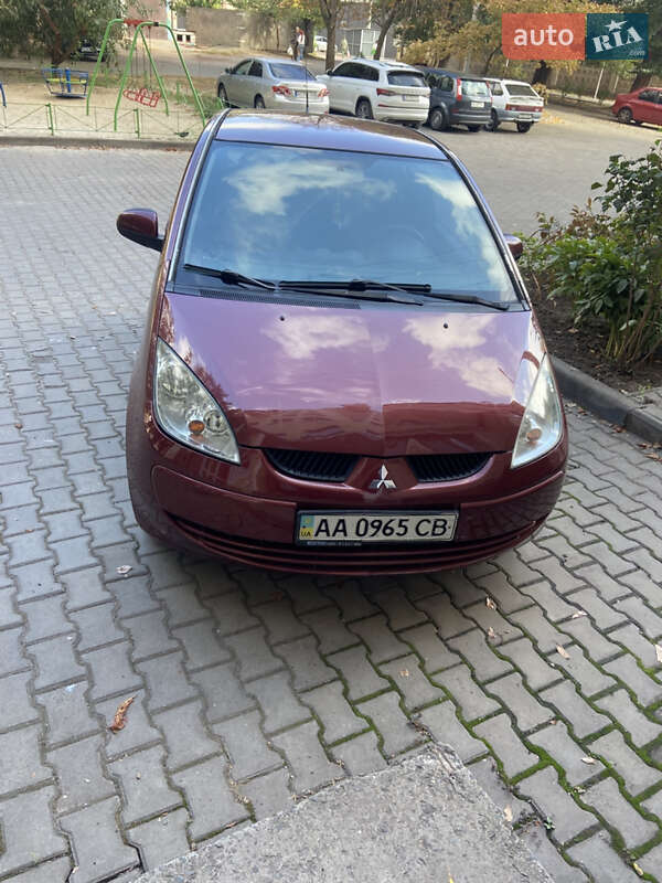 Хетчбек Mitsubishi Colt 2006 в 
