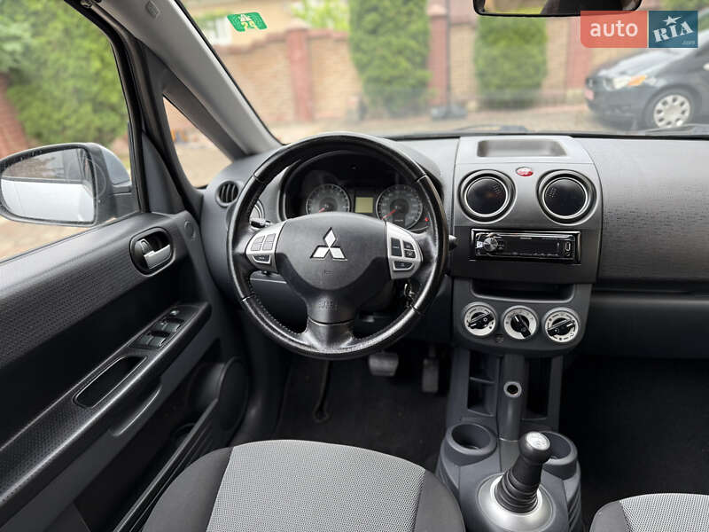 Хэтчбек Mitsubishi Colt 2013 в Черновцах