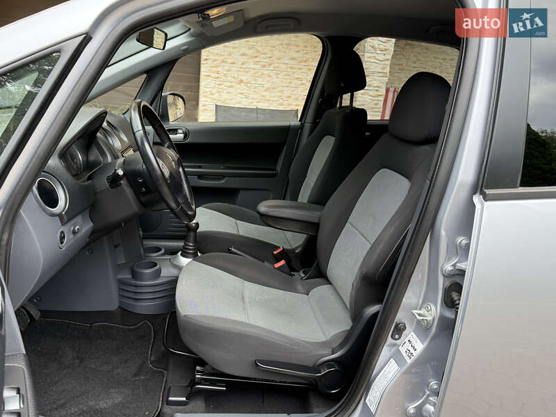 Хэтчбек Mitsubishi Colt 2013 в Черновцах