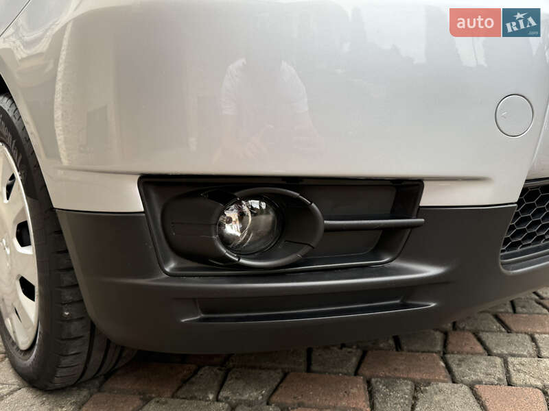 Хэтчбек Mitsubishi Colt 2013 в Черновцах