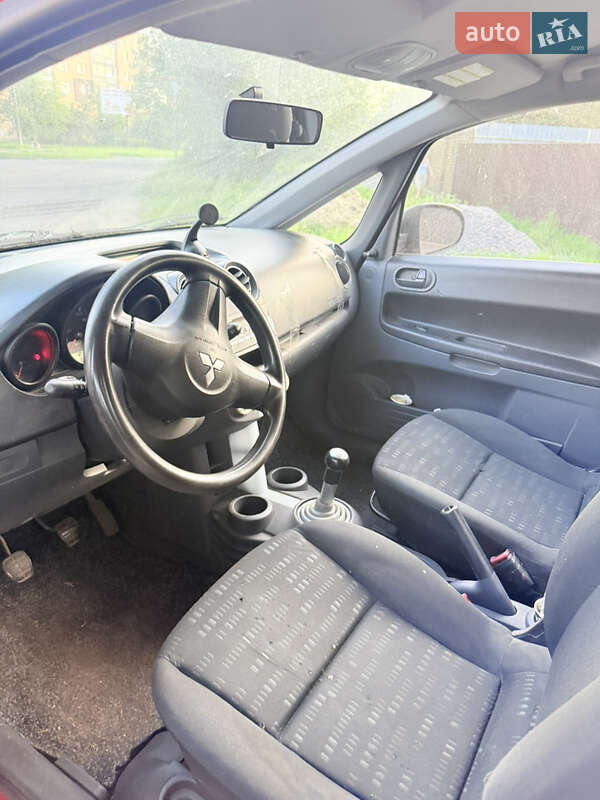 Хэтчбек Mitsubishi Colt 2005 в Лубнах