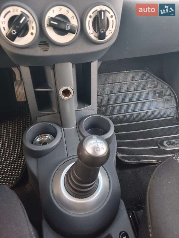 Хетчбек Mitsubishi Colt 2009 в Бучачі