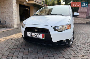 Хэтчбек Mitsubishi Colt 2010 в 