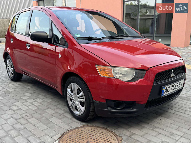 Хэтчбек Mitsubishi Colt 2008 в 