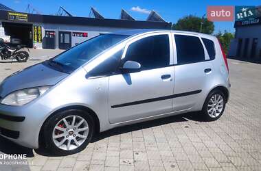 Хэтчбек Mitsubishi Colt 2006 в 