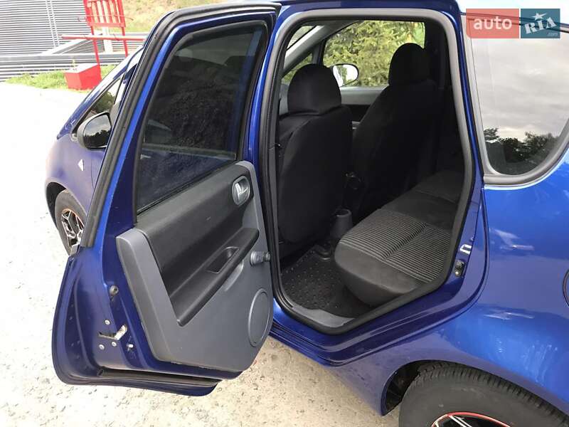 Хэтчбек Mitsubishi Colt 2008 в Люботине