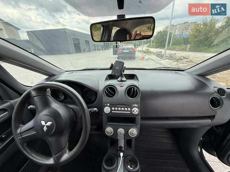 Хетчбек Mitsubishi Colt 2007 в Львові