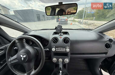 Хэтчбек Mitsubishi Colt 2007 в 