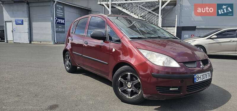 Хэтчбек Mitsubishi Colt 2006 в 