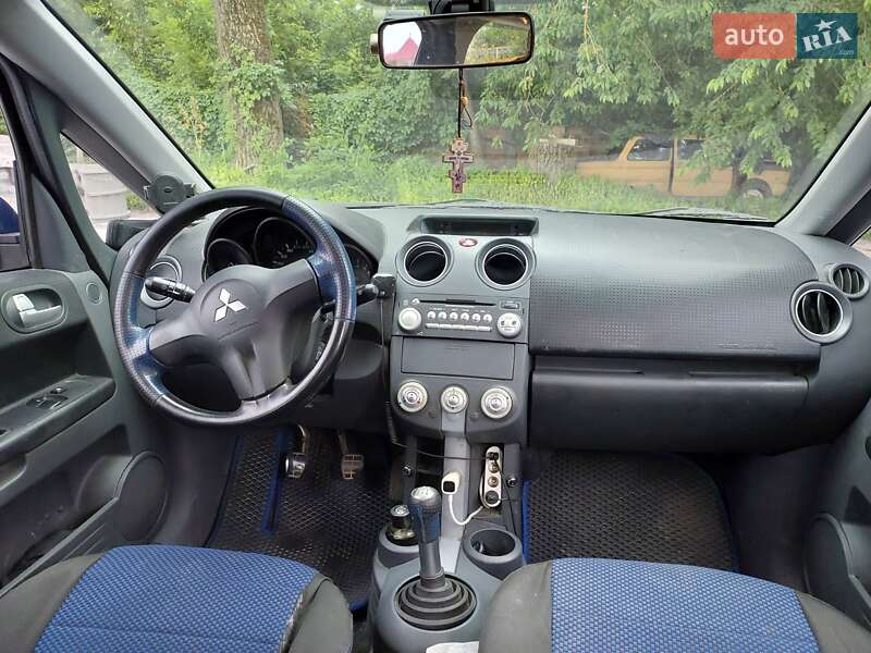 Хэтчбек Mitsubishi Colt 2006 в Виннице