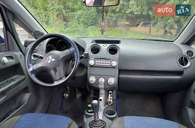 Хэтчбек Mitsubishi Colt 2006 в 