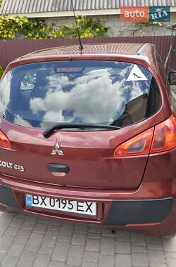 Хэтчбек Mitsubishi Colt 2006 в 