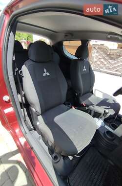 Хэтчбек Mitsubishi Colt 2006 в 