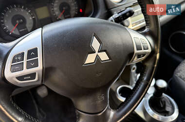 Хэтчбек Mitsubishi Colt 2010 в 