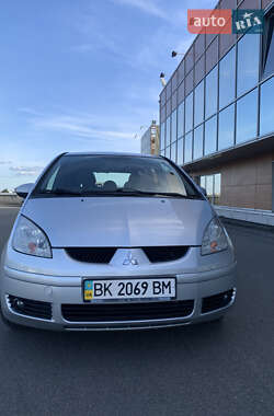 Хэтчбек Mitsubishi Colt 2007 в 