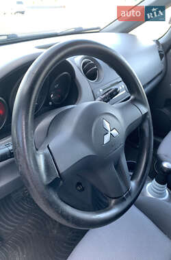Хэтчбек Mitsubishi Colt 2007 в 