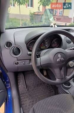 Хэтчбек Mitsubishi Colt 2008 в 
