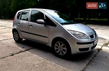 Хэтчбек Mitsubishi Colt 2005 в 