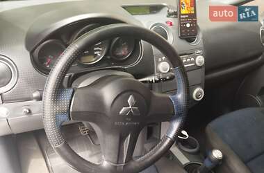 Хэтчбек Mitsubishi Colt 2006 в Киеве